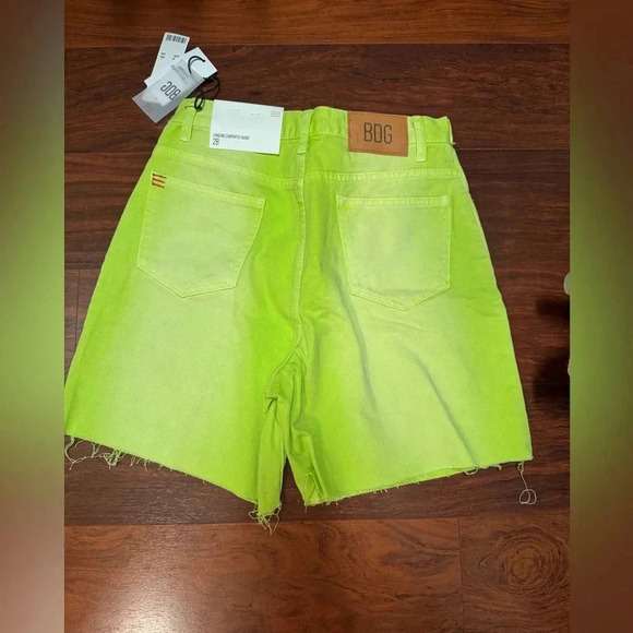 Urban Outfitters BDG Longline Carpenter Denim
Shorts/Green/Size 28 - Picture 11 of 11